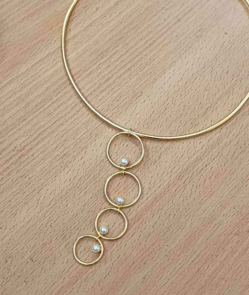 Plain Hasli With 4 Ring S Pearl