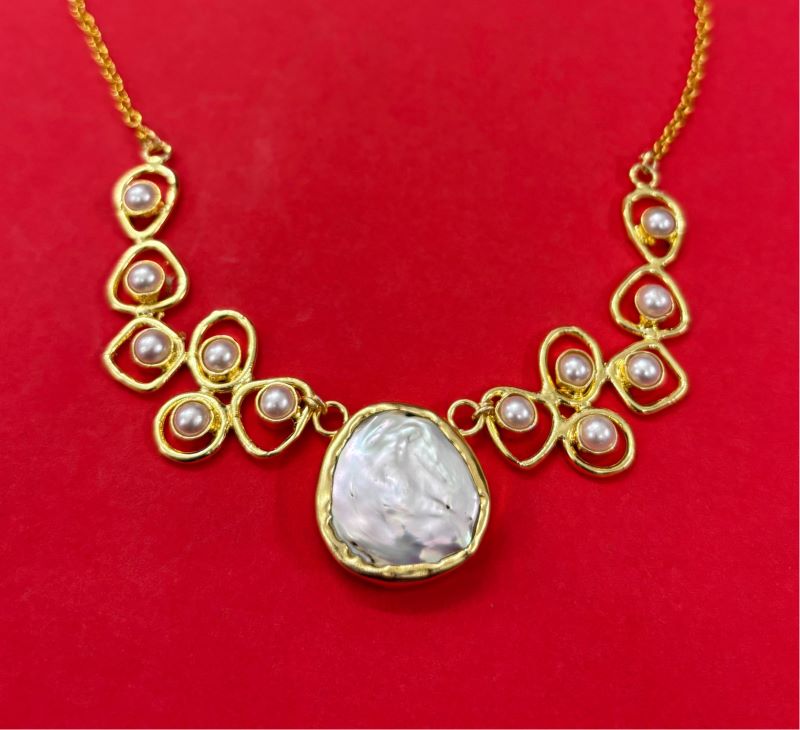 Coin Pearl Stone With 12 TS Pearl Necklace