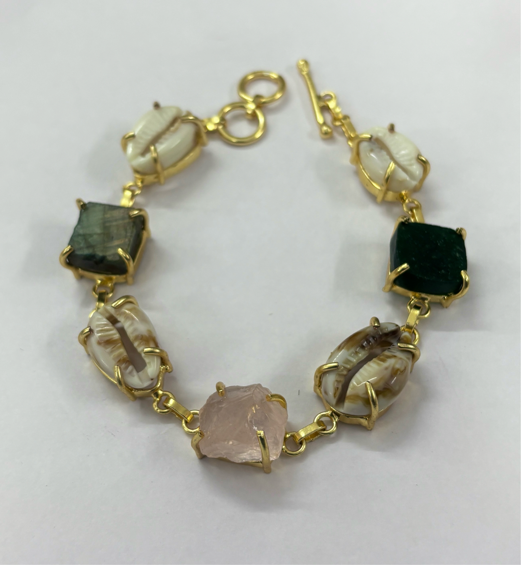 Kodi With Rough 7 Collet Bracelets
