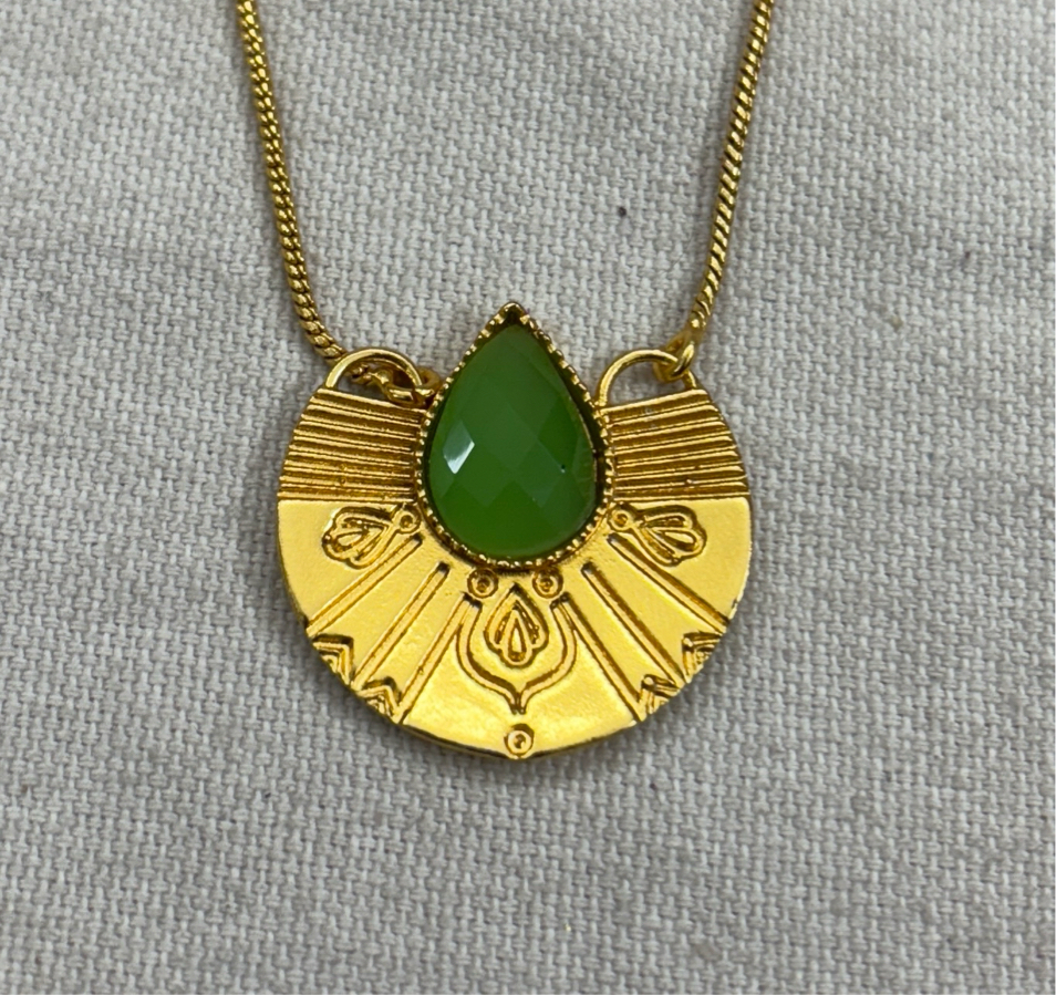 HG Casting Drop With D Pendant